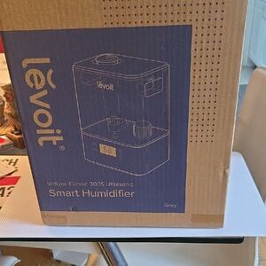 Levoit Smart Humidifier in Gray